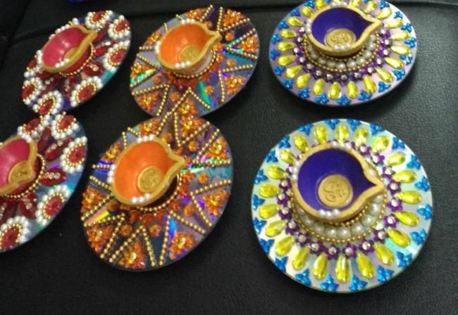 Buy Anjay Diwali Decoration Kit Art and Craft Material Set for Home, School  and Office with Diya, Brush, Pearl Colour and Other Decorative Stuff Online  at Low Prices in India - Amazon.in