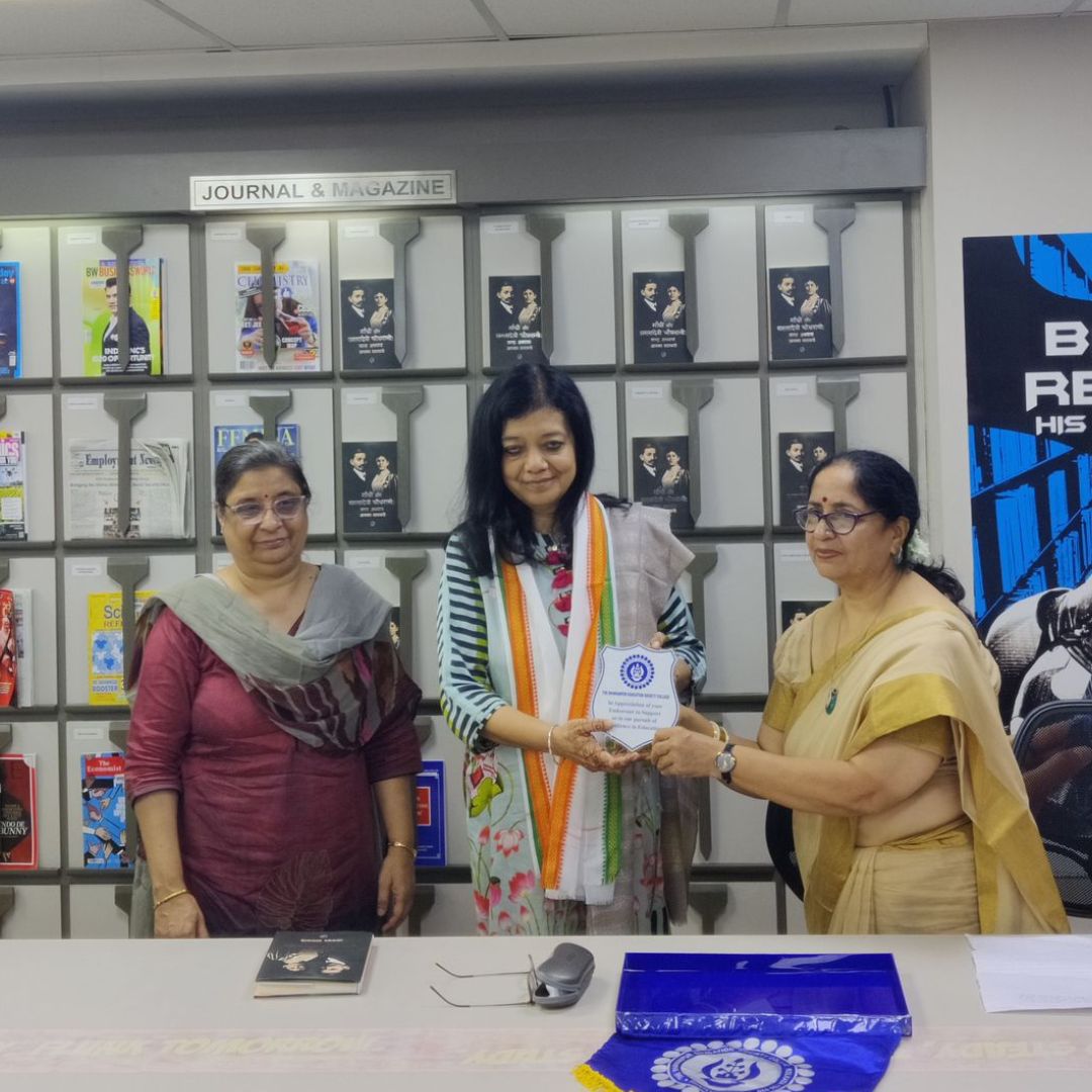 “Gandhi Aur Sarala devi Chaudhrani :Barah Adhyay,”: with Novelist Alka Saravagi